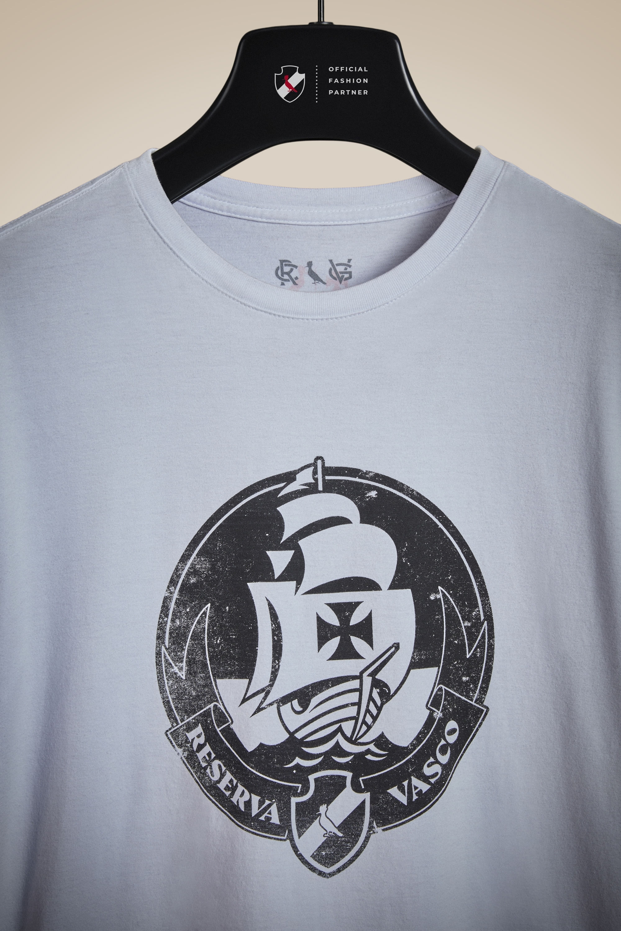Camiseta Estampada Brasao Vela Desgaste