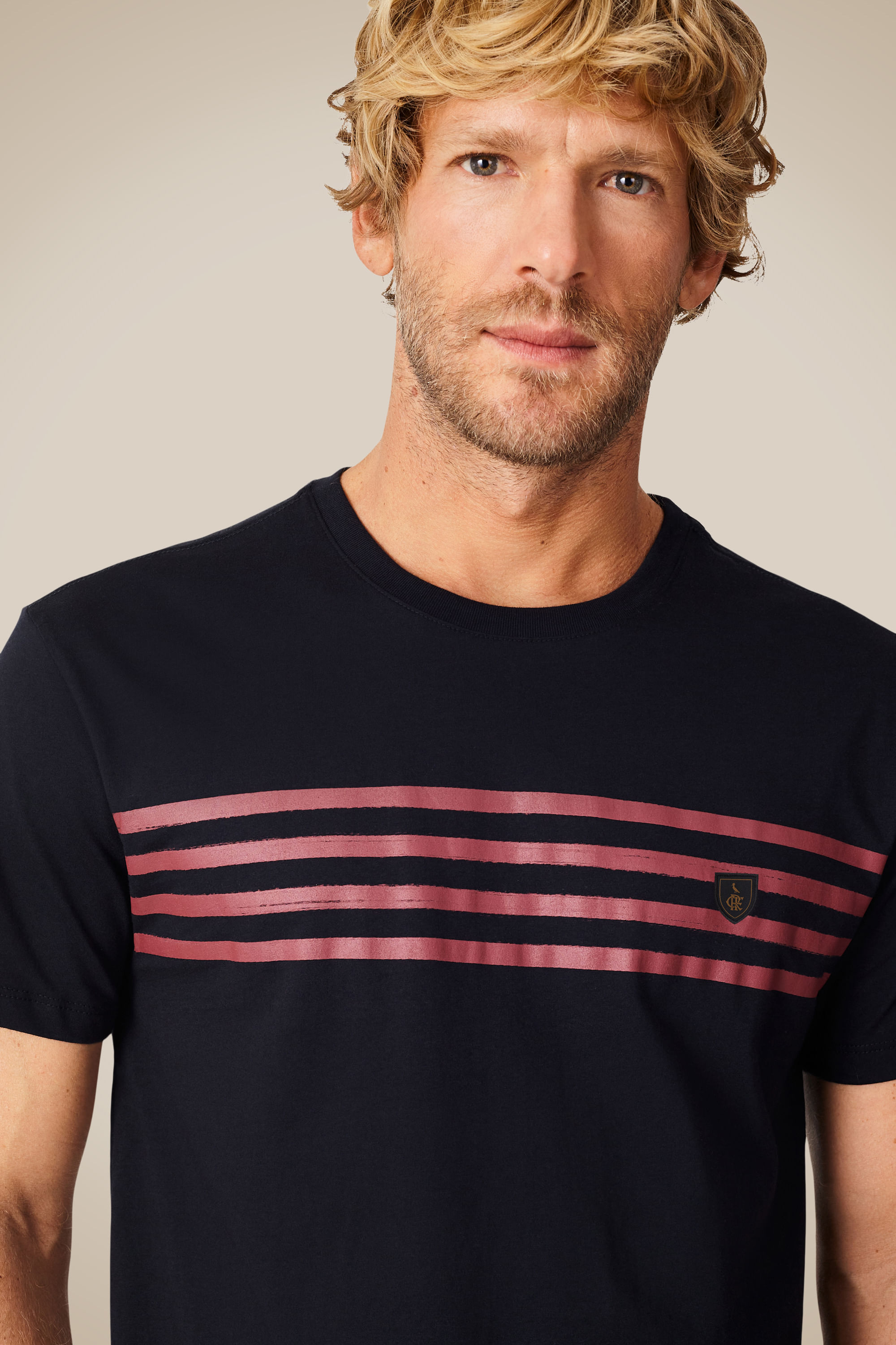 Camiseta Estampada Listras Peito Fla