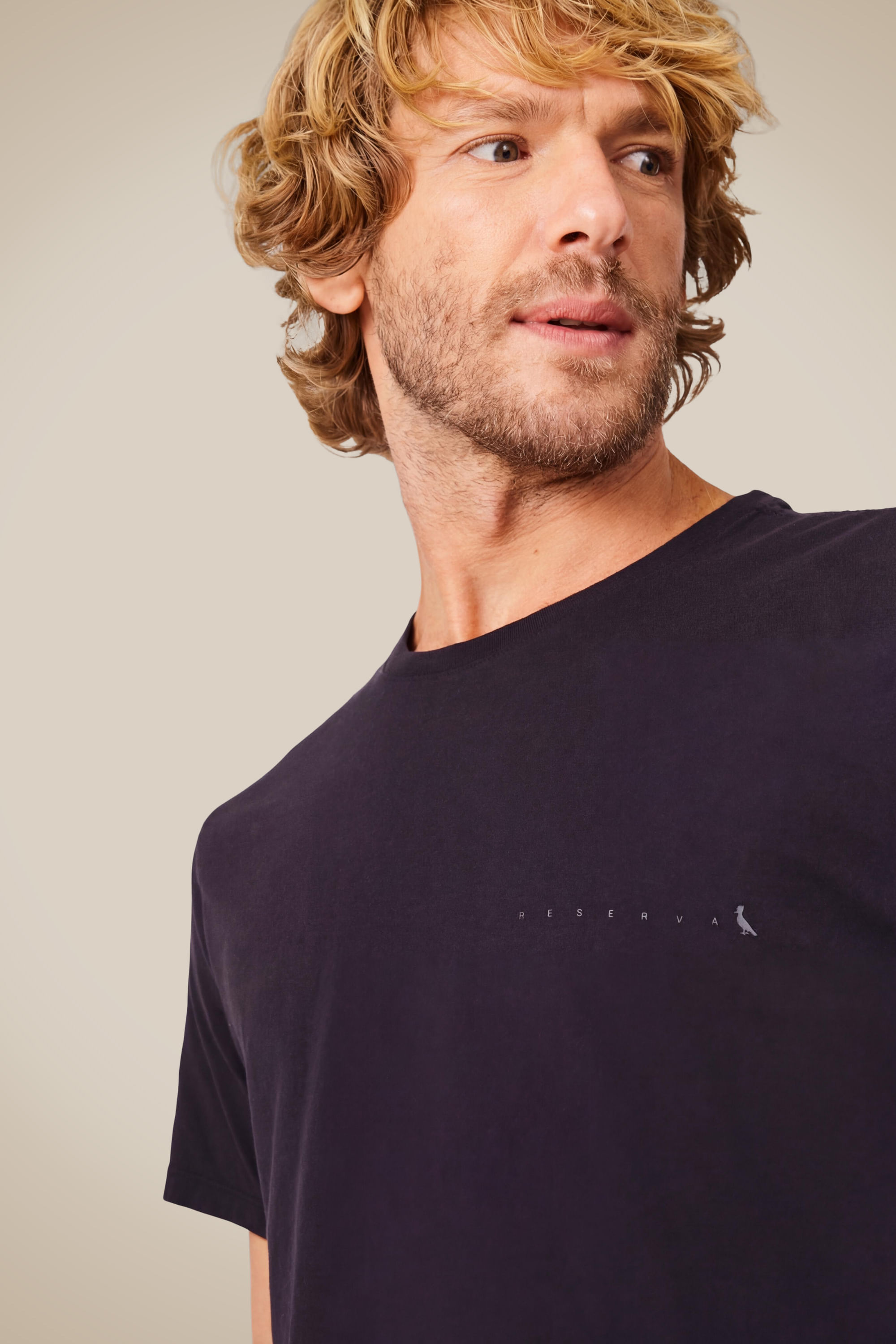 Camiseta Assinatura Minimal Logo