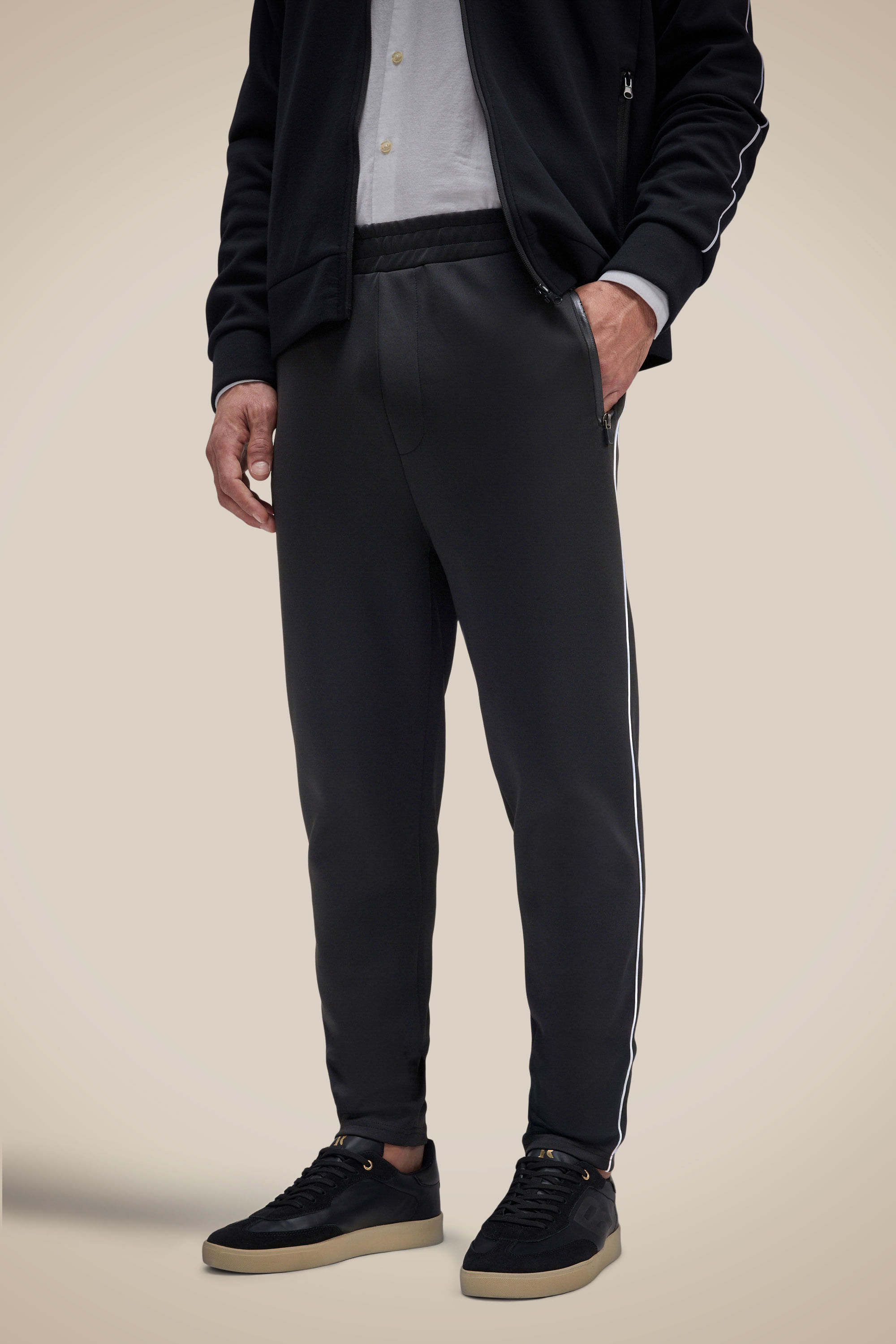 Calca Tracksuit Friso Basico - Preto - P