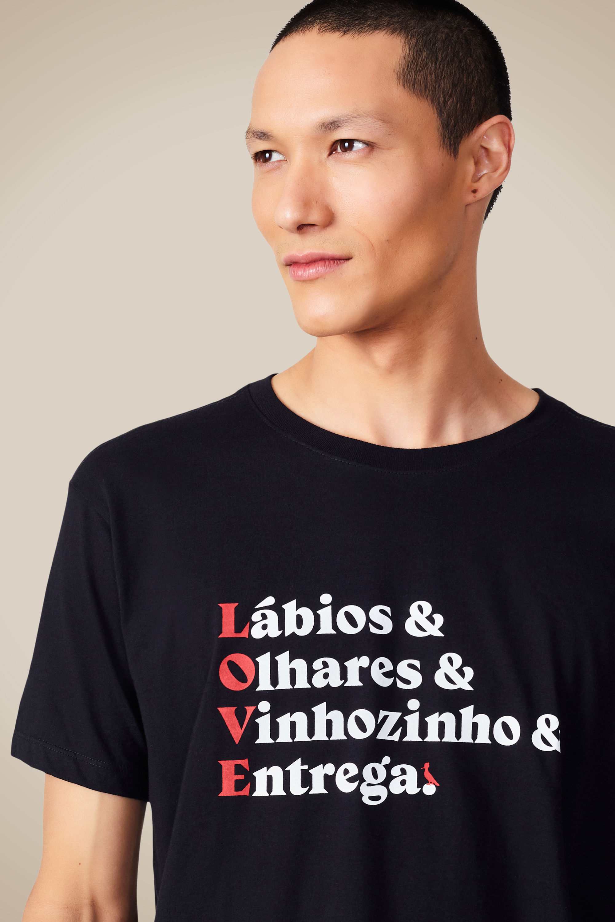 Camiseta Estampada Labios & Olhares — Reserva