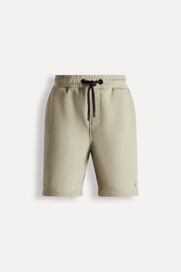 Bermuda Mini Moletom Tuca Militar - 02