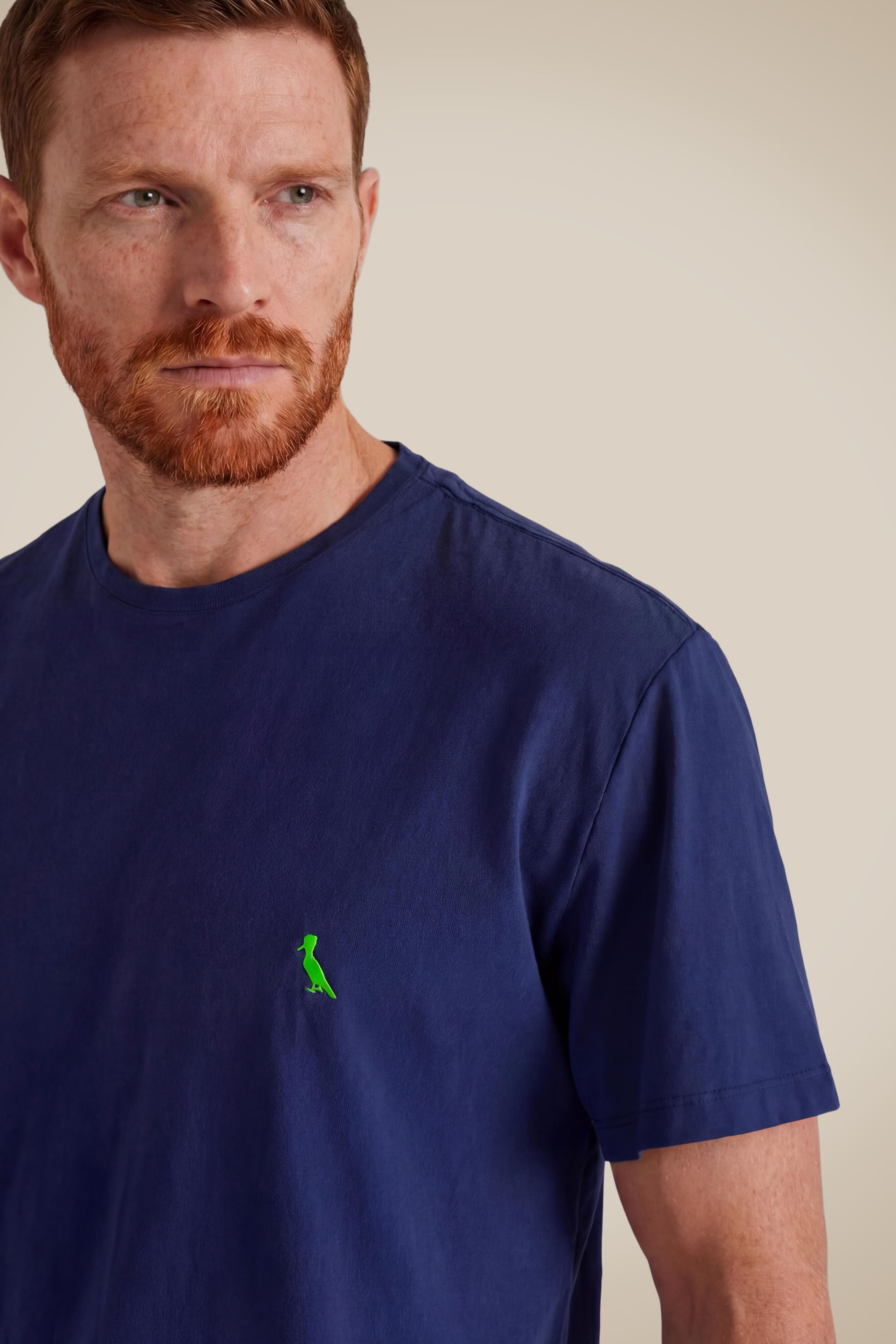 Camiseta Pica Pau Bordado Neon