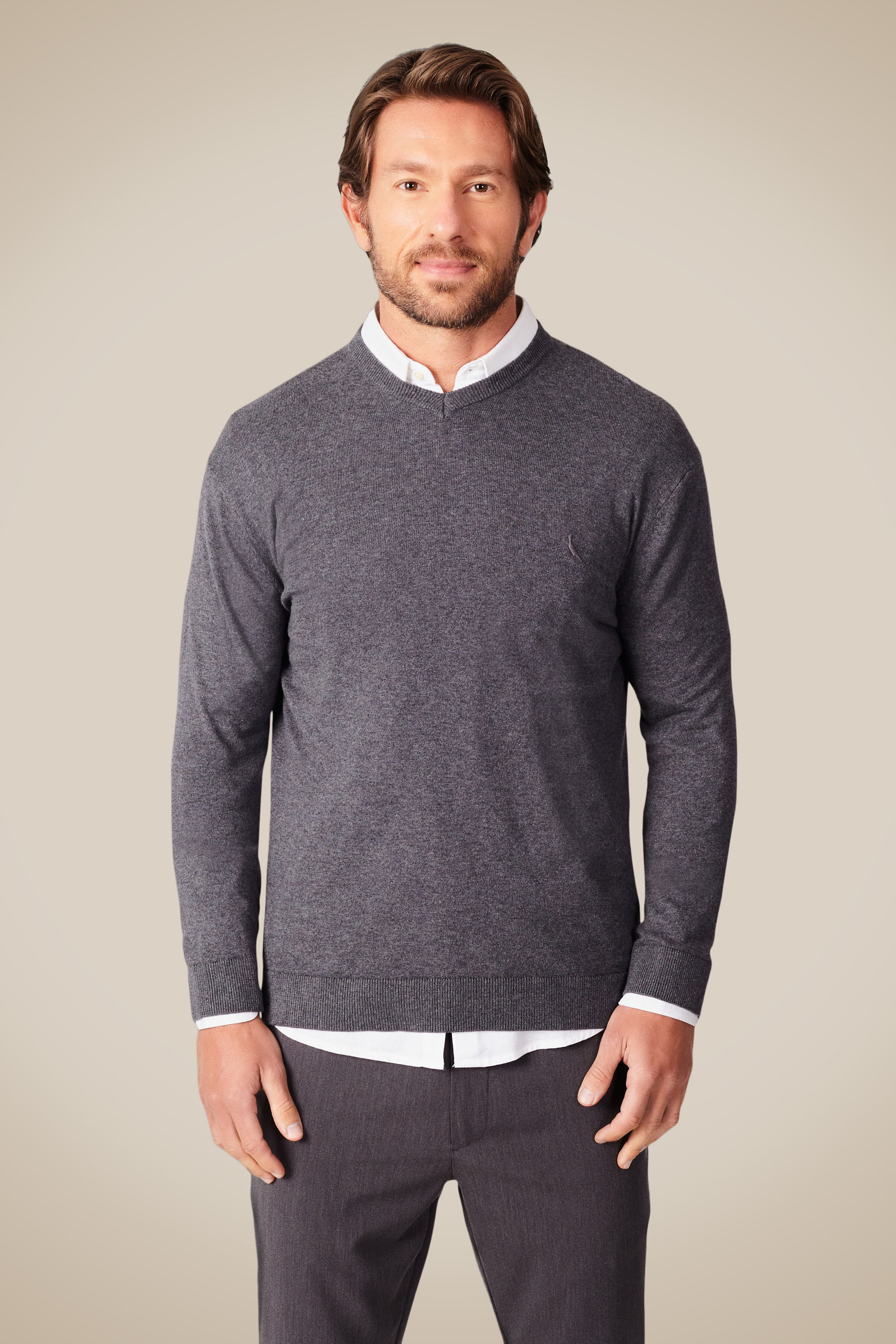 Tricot Basico Gola V