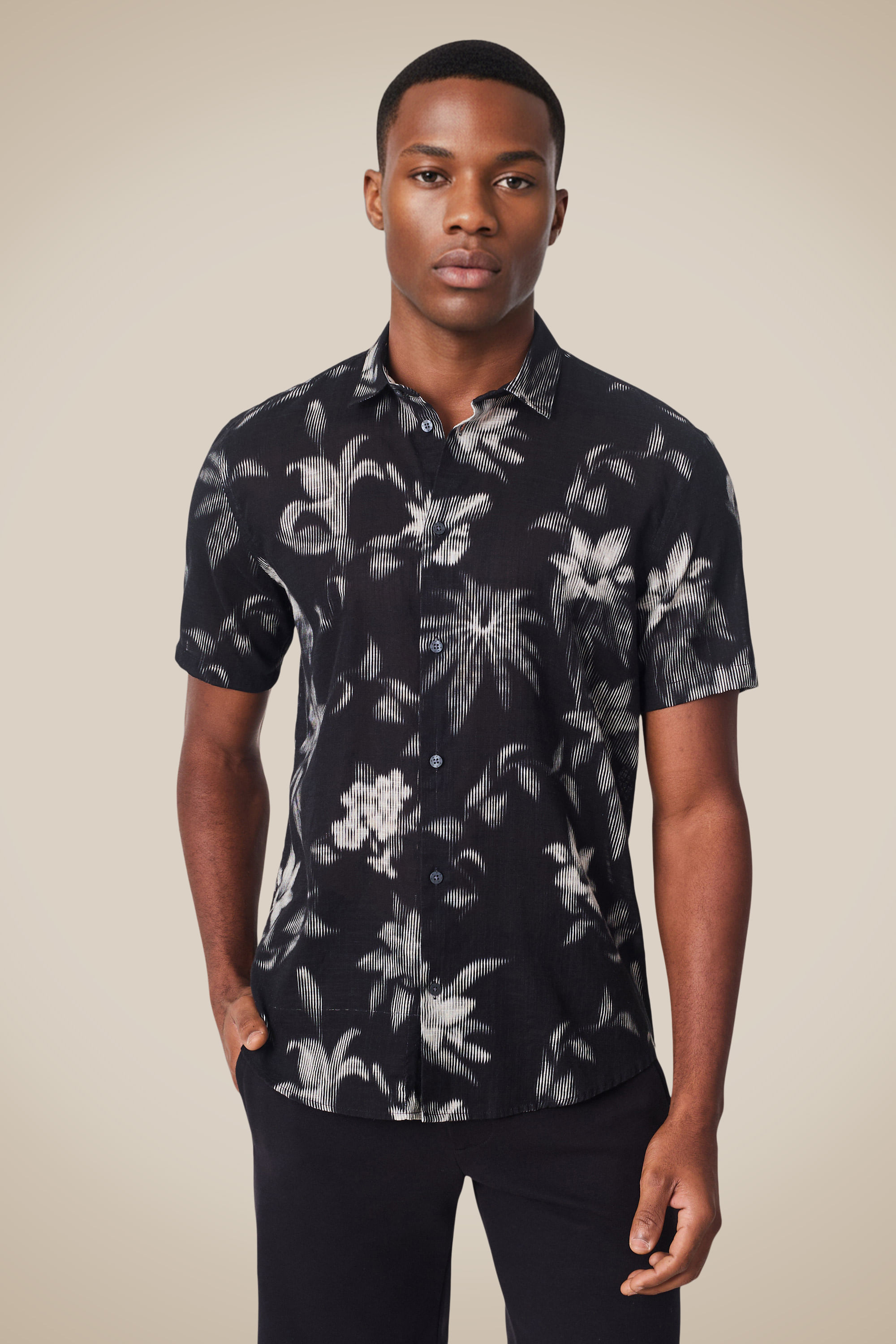 Camisa Manga Curta Estampada Blur Flower