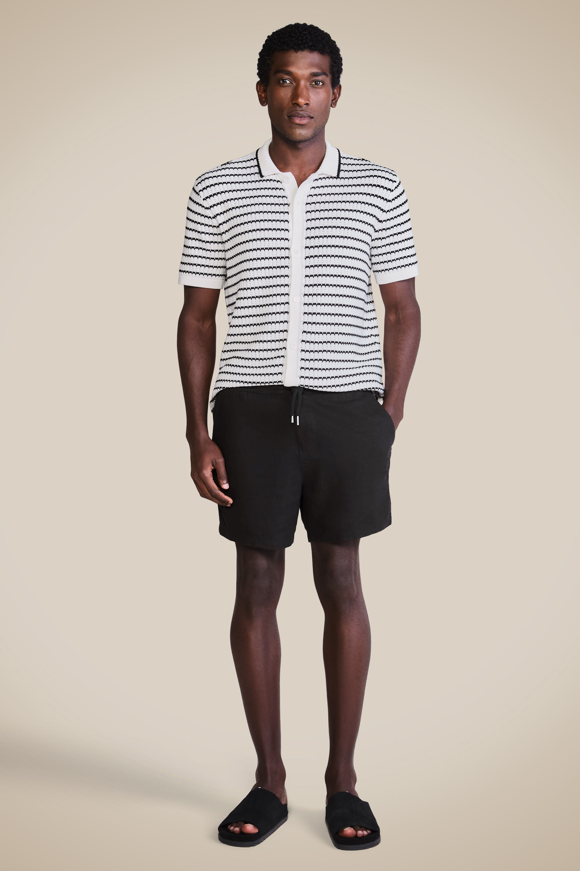 Short Casual Linho Plus - Preto - G