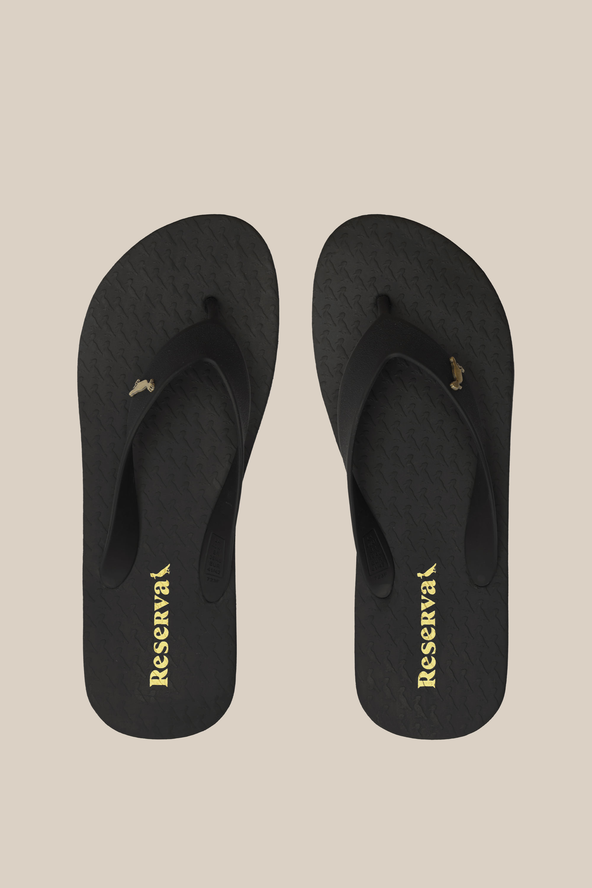 Chinelo Rsv Logo — Reserva