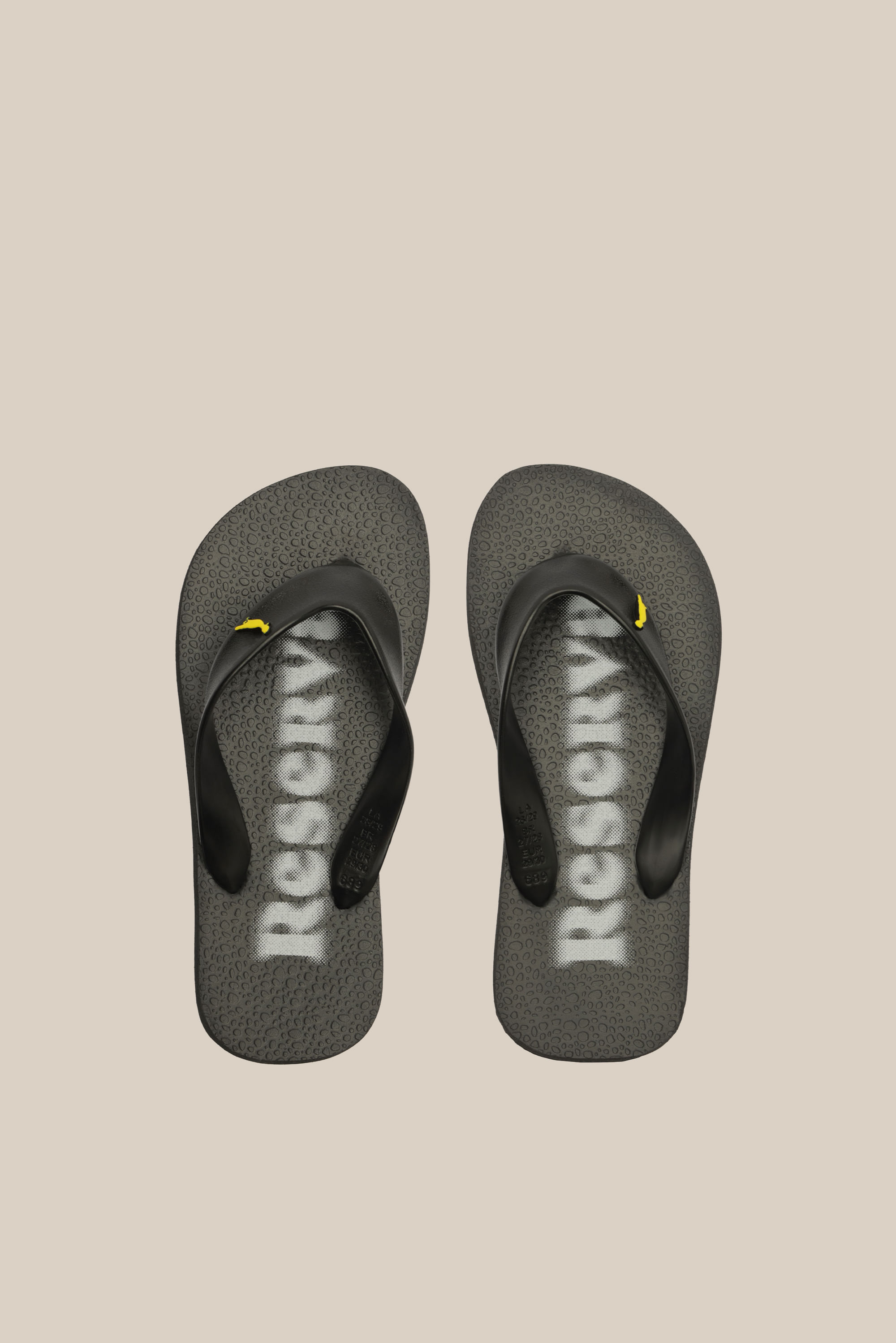 Chinelo Rmi Reserva Dots - Preto/Preto - 33/34