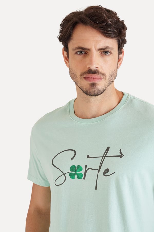 Camiseta Estampa Sorte Trevo