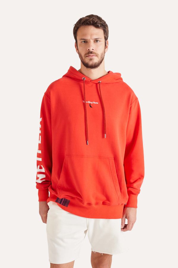 Hoodie Estampado Netflix Trending