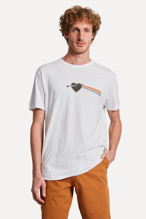 Camiseta Estampada Prisma Coracao