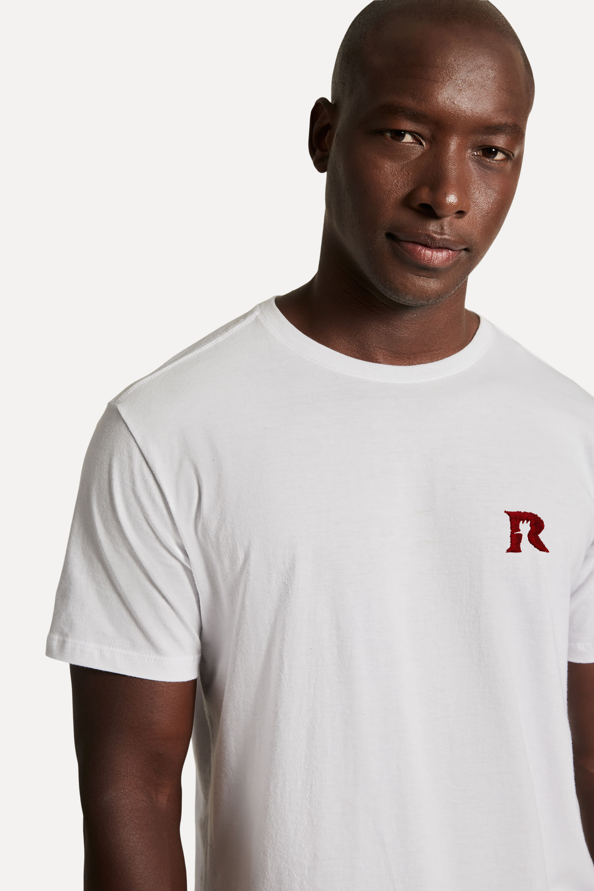 Camiseta Pica-pau Bordado R Vermelho