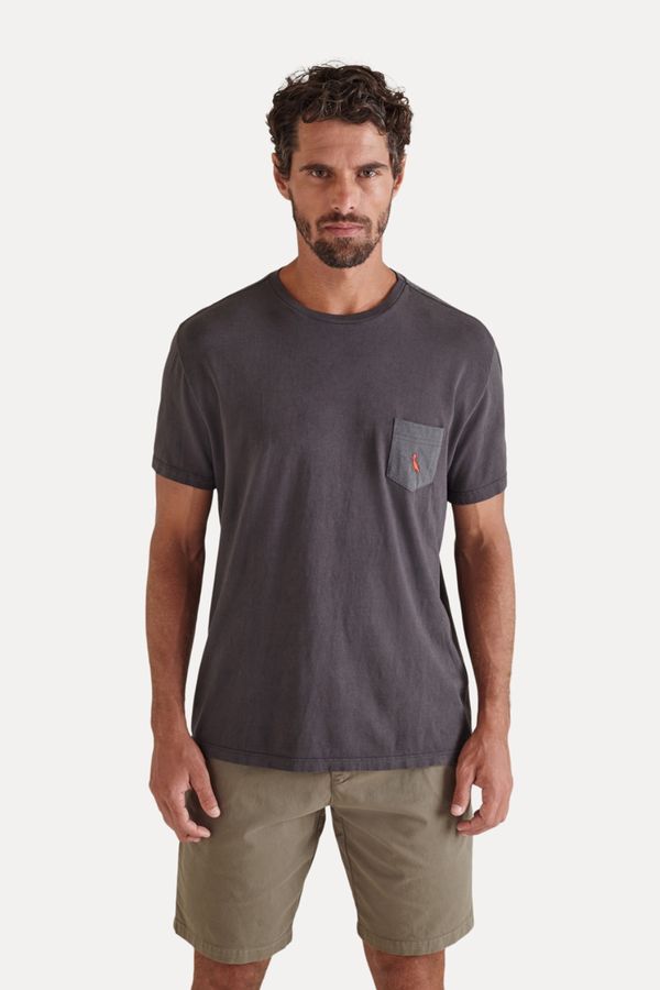 Camiseta Básica Bolso Brasa