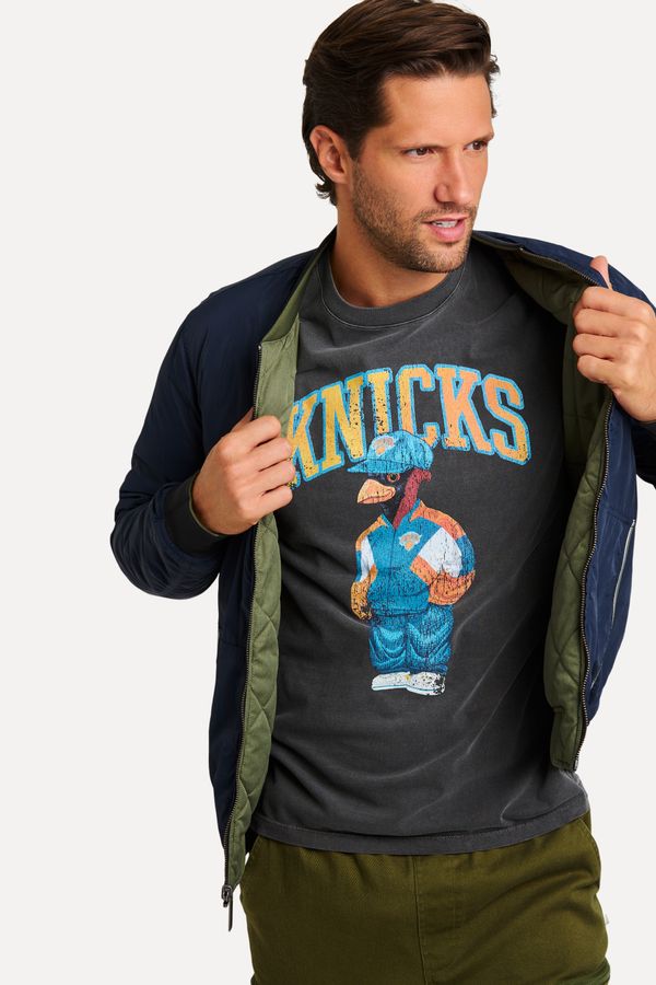 Camiseta Estampada Mascote Knicks