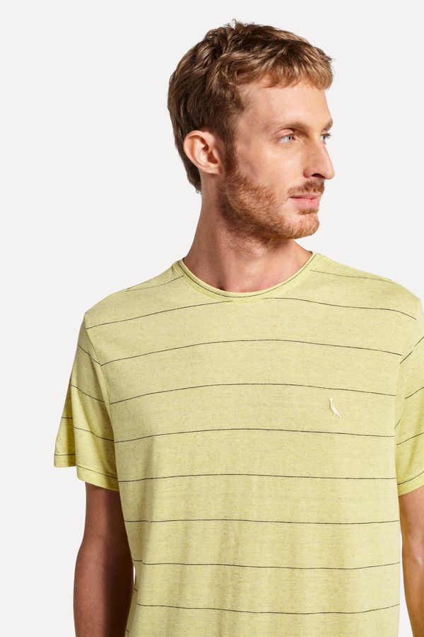 Camiseta Malha Linho Listrada