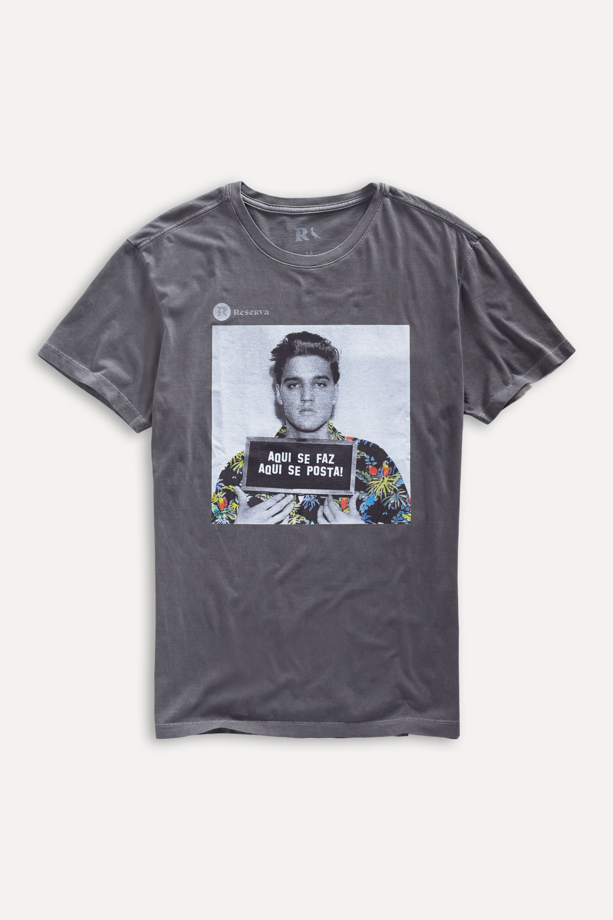 Camiseta Estampada Aqui Se Posta