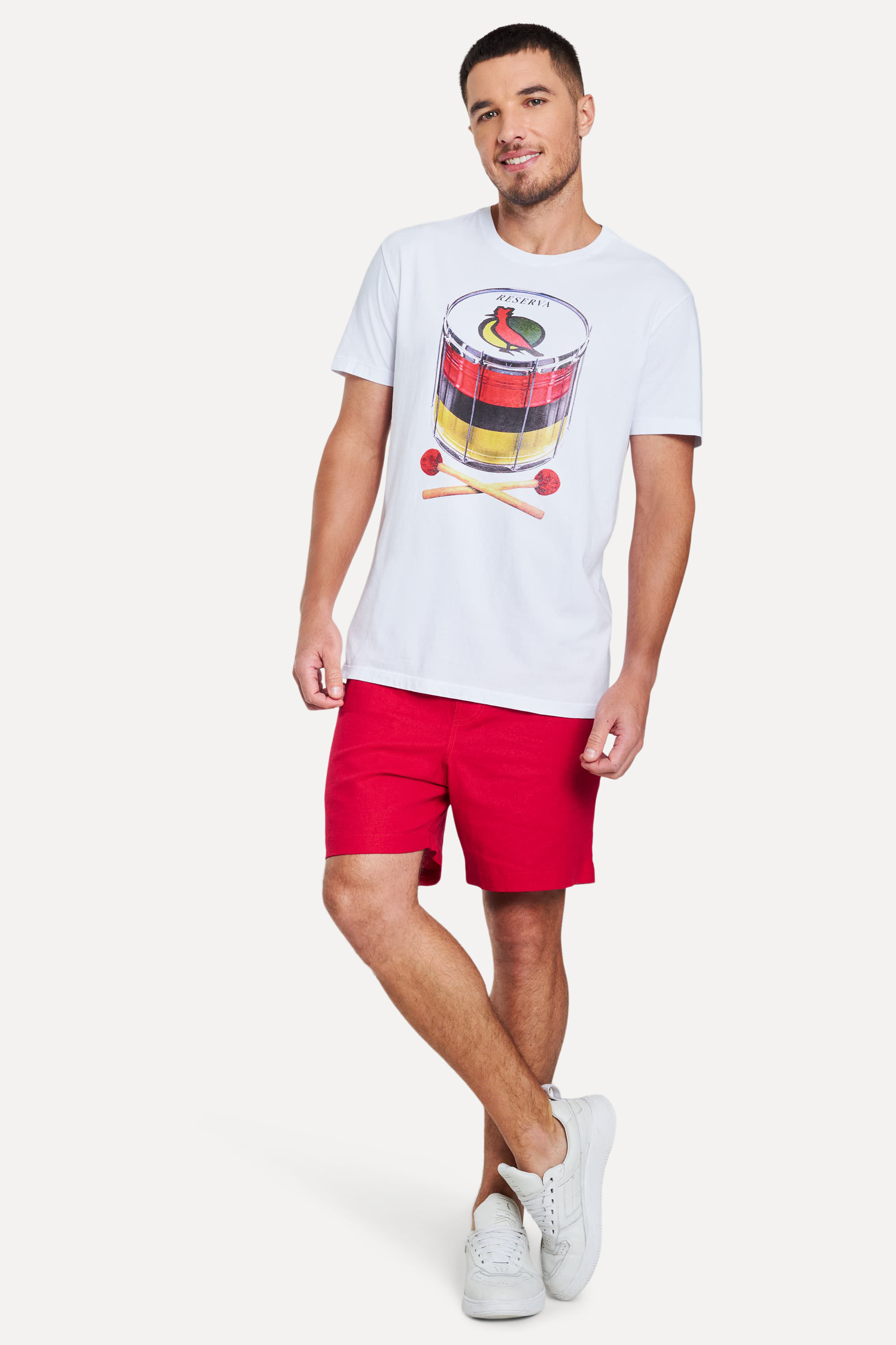 Camiseta Estampada Pica Pau Tambor