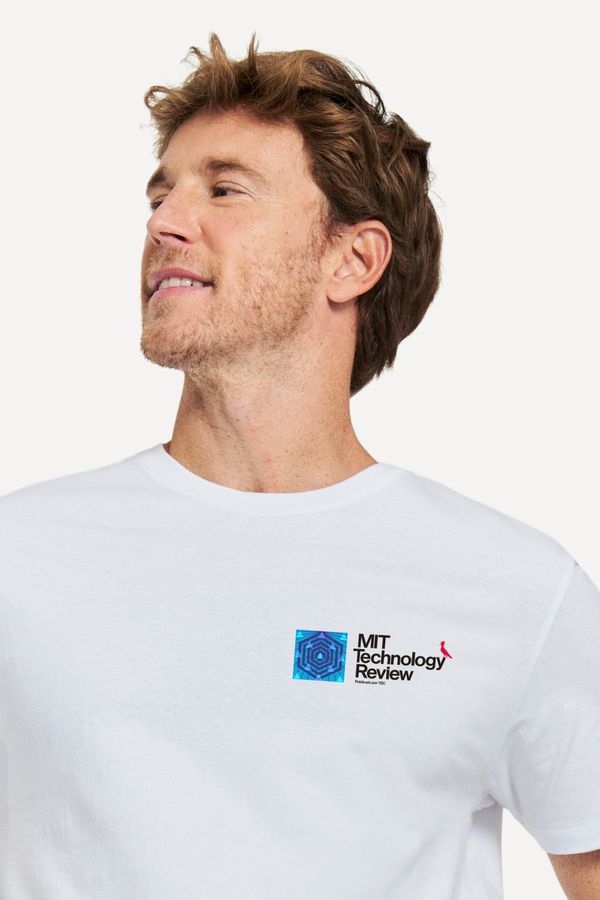 Camiseta Mit Escudo One