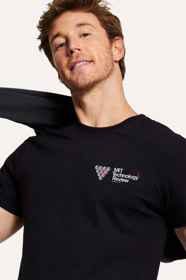 Camiseta Mit Escudo Three