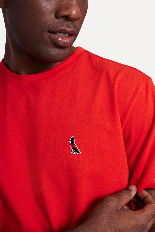 Camiseta Basica Com Patch Bordado