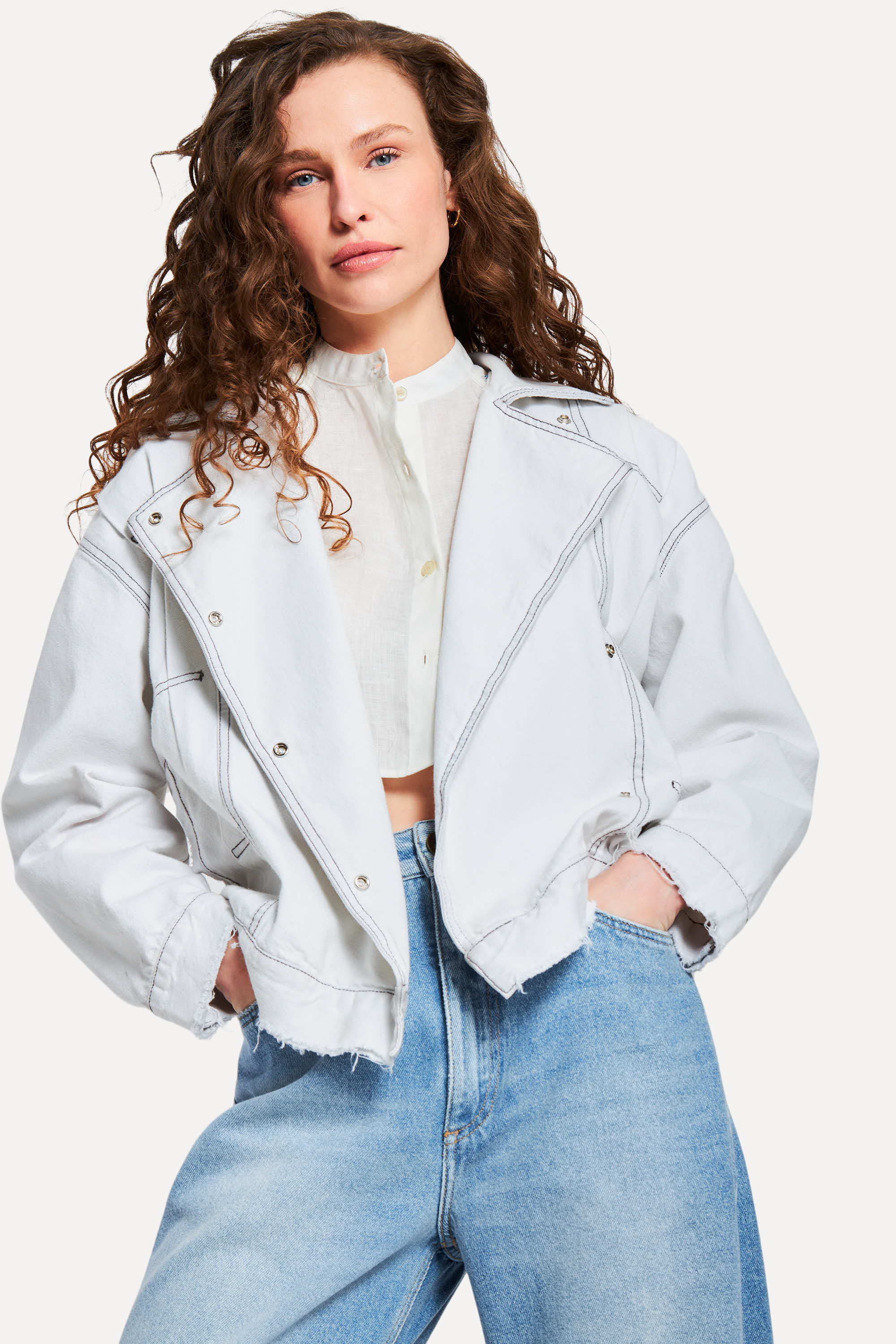 Jaqueta Jeans Bomber Pregas