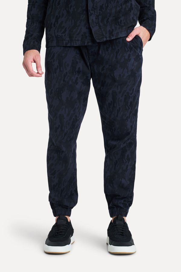 Calca Jogger Estampada Rock Camuflado