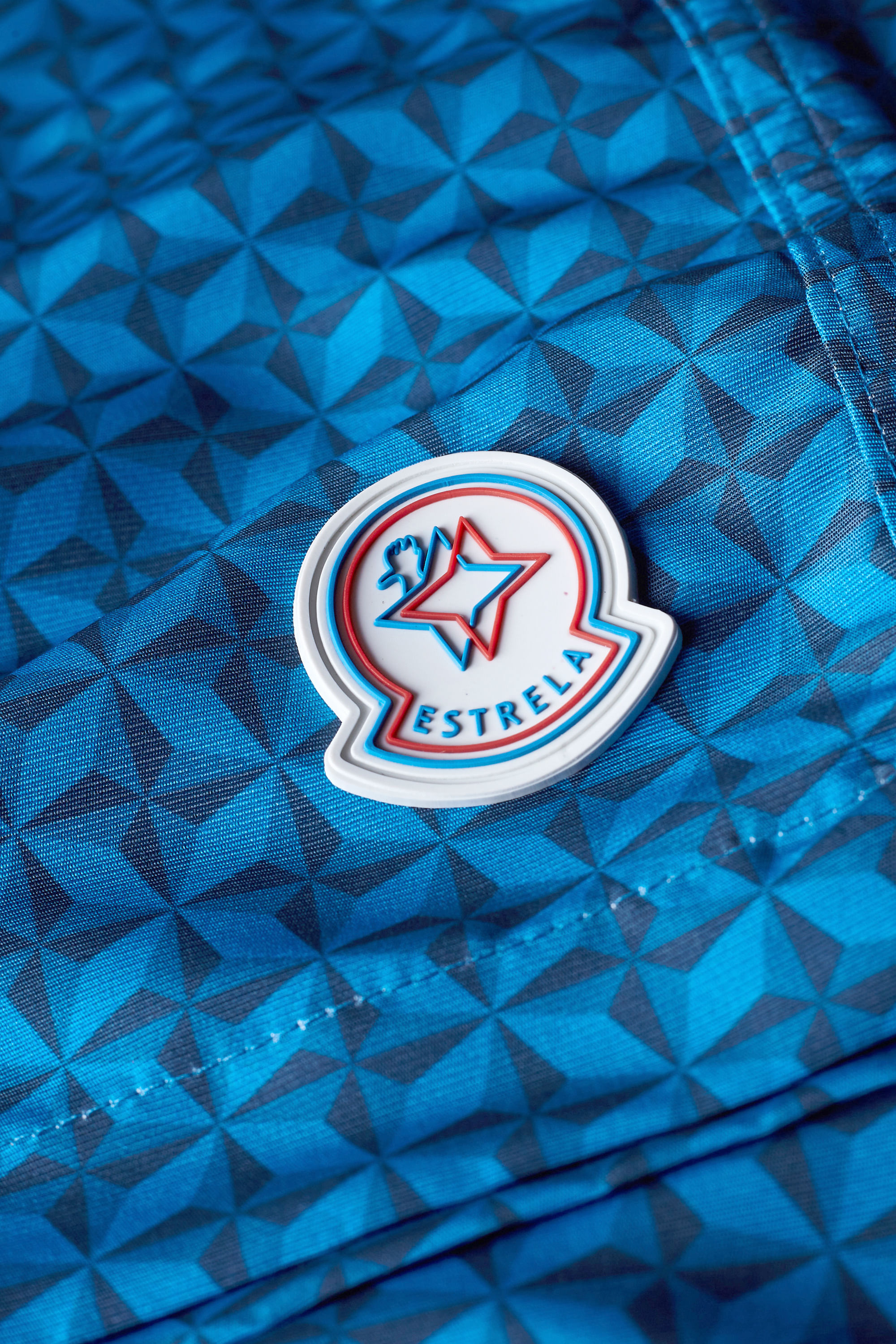 Short Arpoador Estampado Estrela