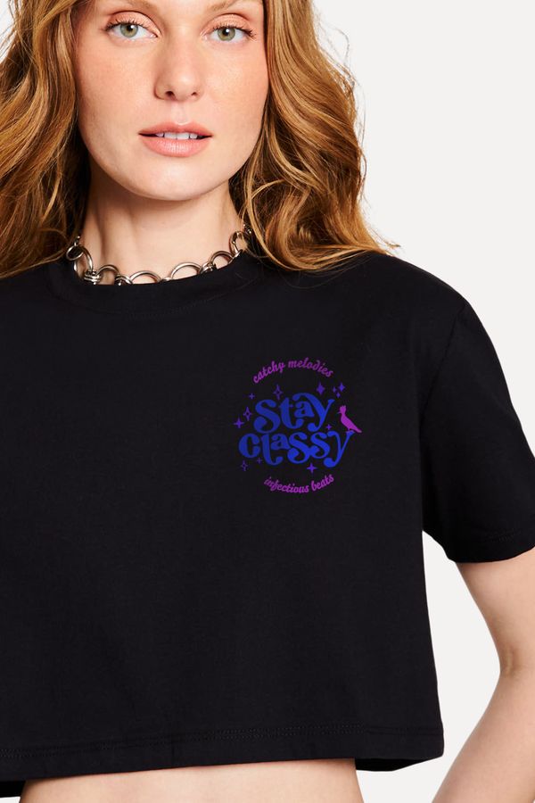 CAMISETA CROPPED FEMININA STAY CLASSY
