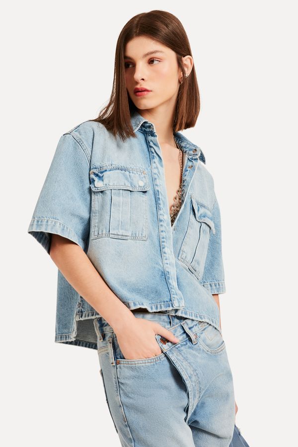 Camisa Jeans Manga Curta