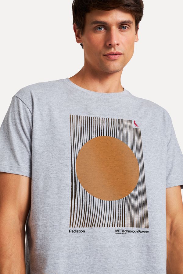 Camiseta Masc Radiation