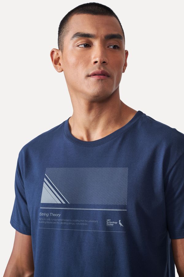 Camiseta Masc String Theory