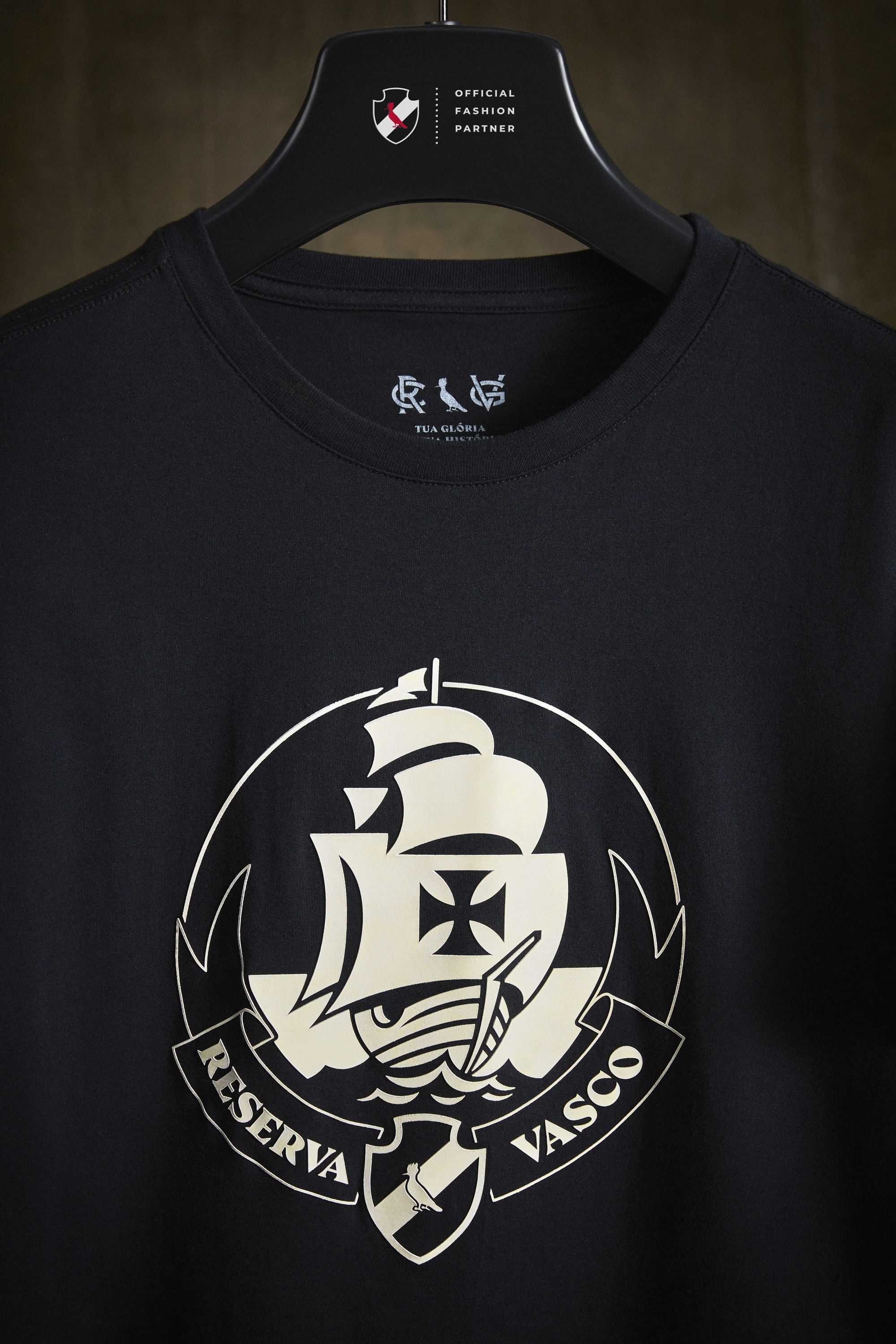 Camiseta Estampada Brasao Vela Desgaste