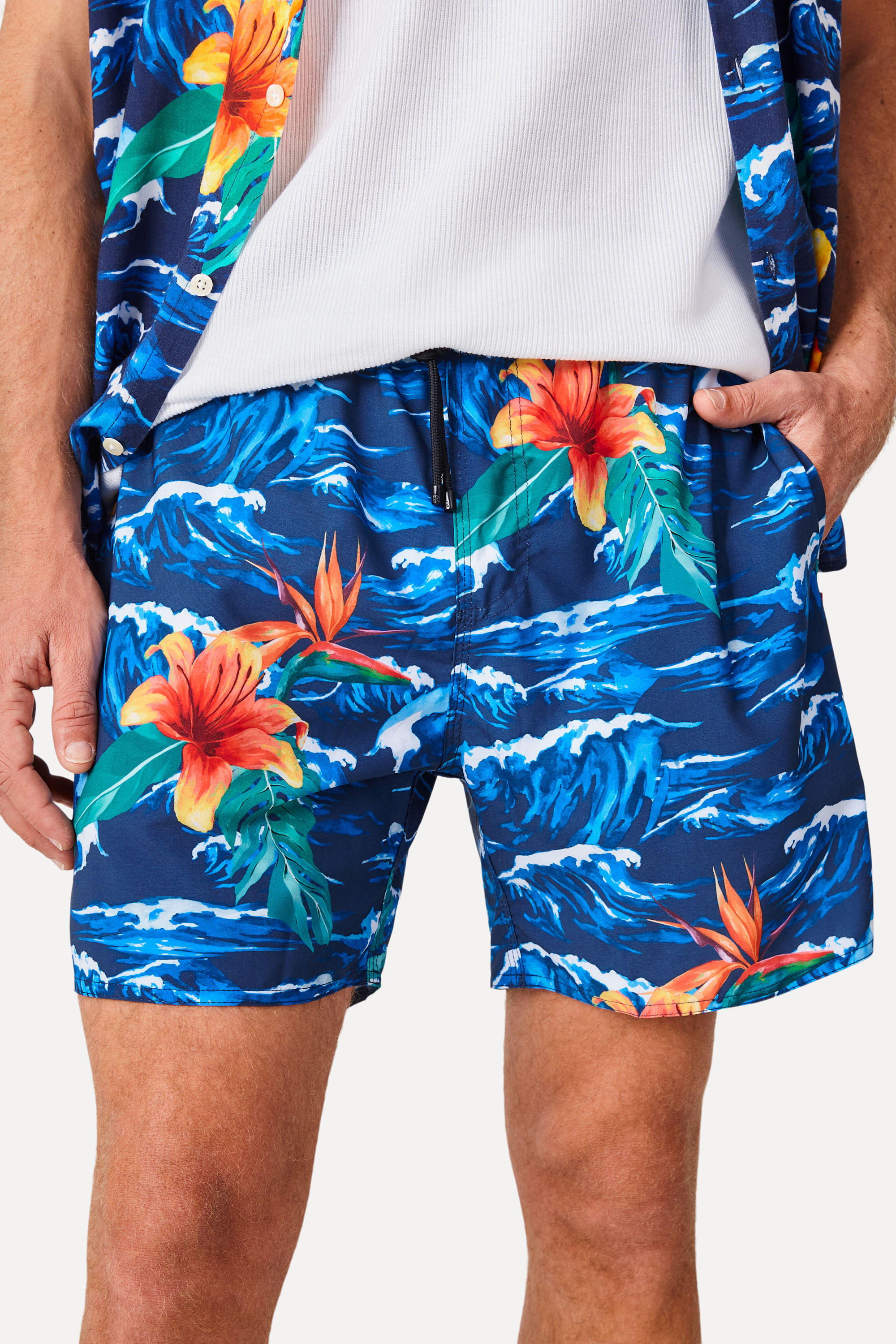 Short Praia Estampado Waves Escura