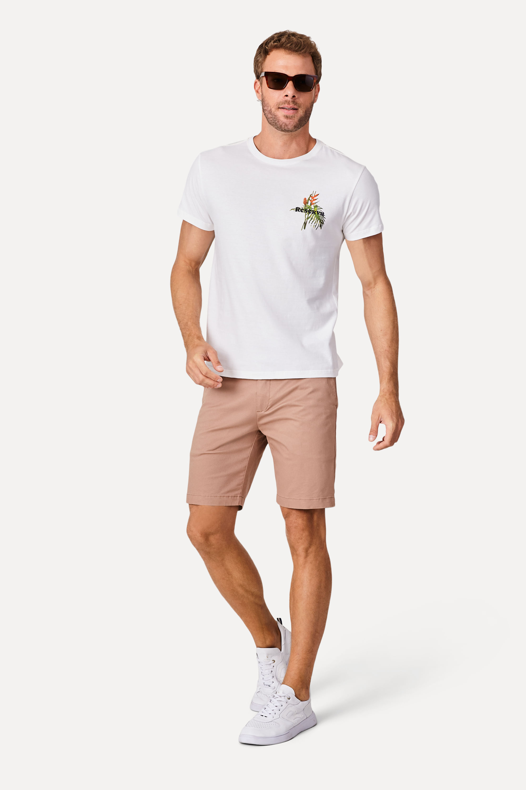 Camiseta Estampada Ramo Tropical