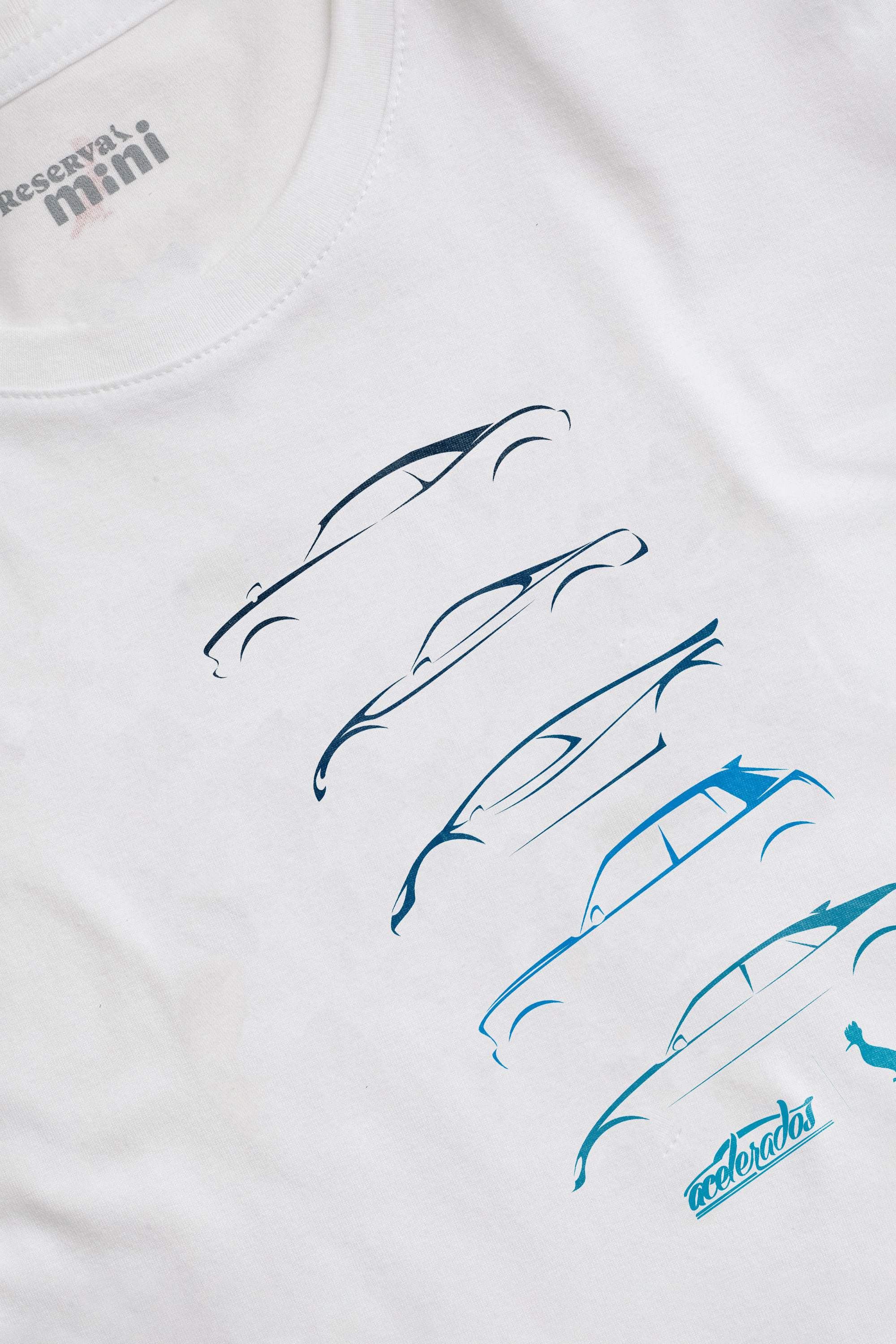 Camiseta Mini Est Silhueta Carros Azuis